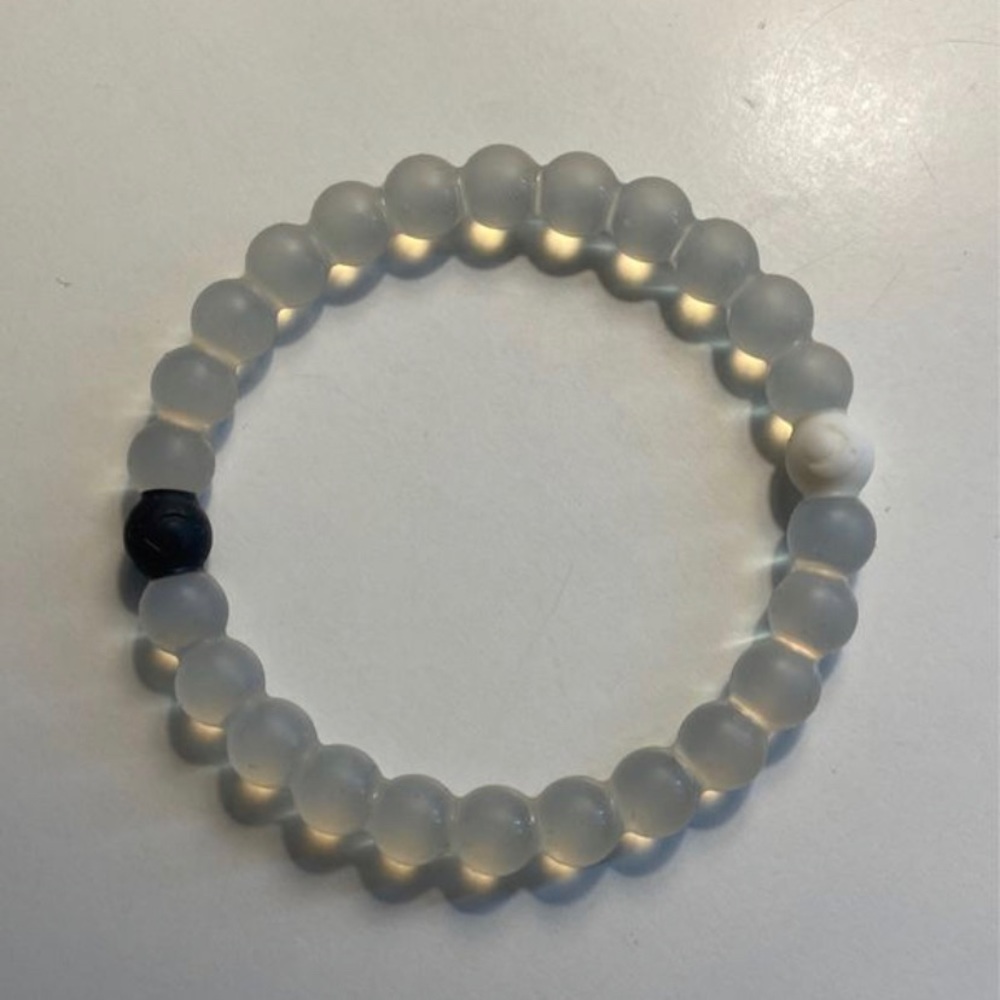 lokai bracelet set (7)